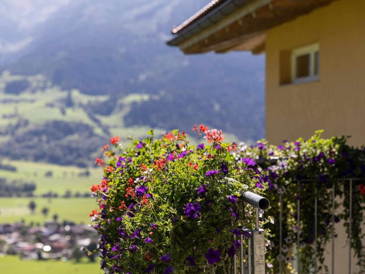 Bright Flat Close To The Ski Area Piesendorf Buitenkant foto